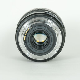 Canon EF-S15-85mm F3.5-5.6 IS USM
