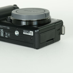SONY VLOGCAM ZV-E10