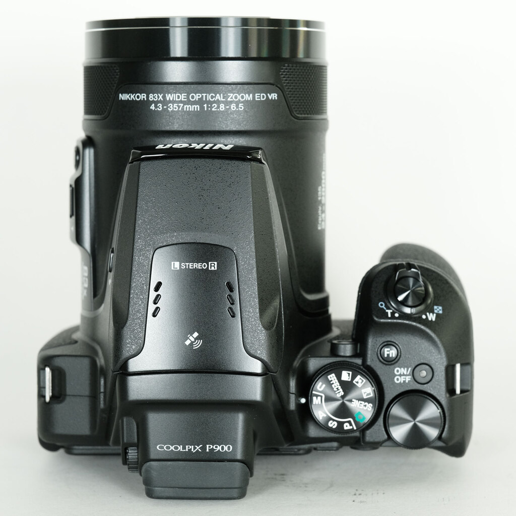 Nikon COOLPIX P900
