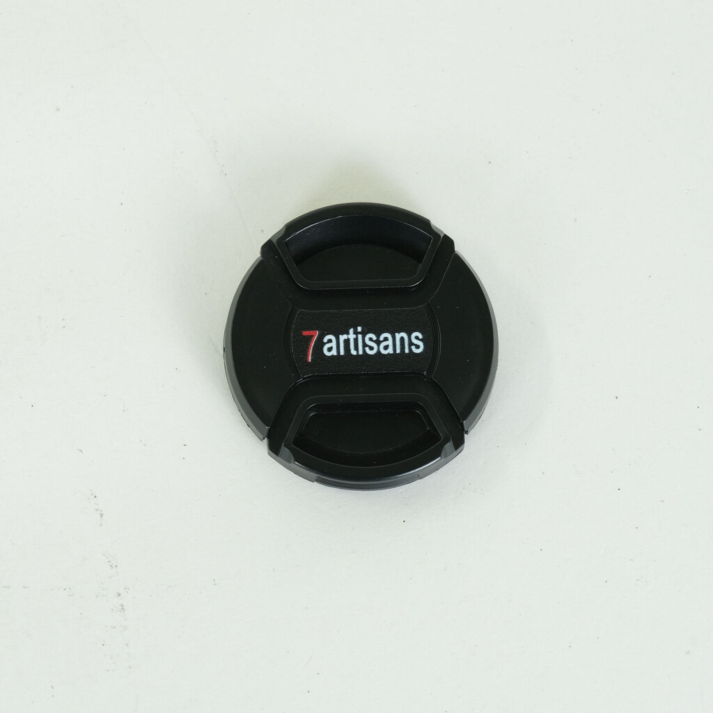 七工匠 7artisans 25mm F1.8 (マイクロフォーサーズ用) ブラック