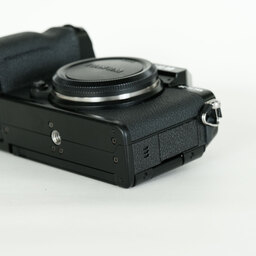 FUJIFILM X-S10