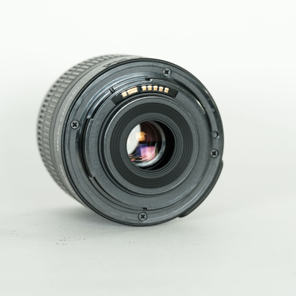 Canon EF-S18-55mm F3.5-5.6 IS II