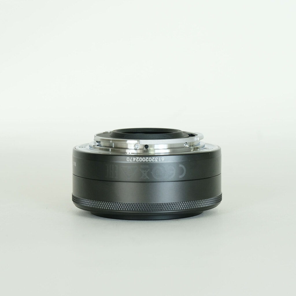 Canon EF-M22mm F2 STM