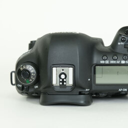 Canon EOS 5D Mark IV