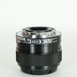 SONY E 35mm F1.8 OSS SEL35F18