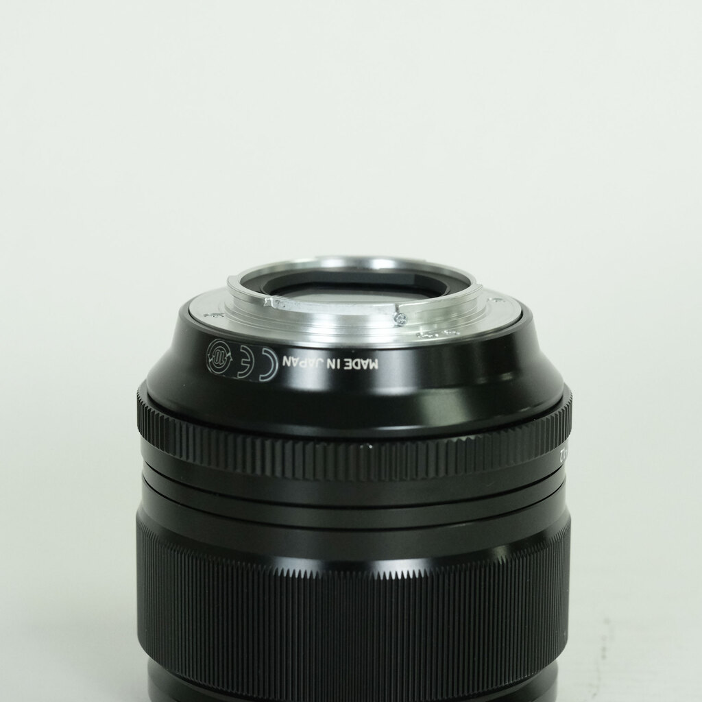 FUJIFILM XF56mmF1.2 R