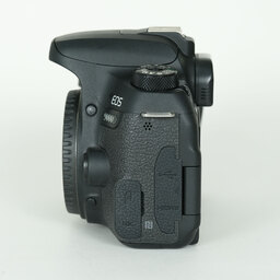 Canon EOS 9000D
