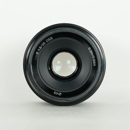 SONY E 35mm F1.8 OSS SEL35F18 SONY E 35mm F1.8 OSS SEL35F18
