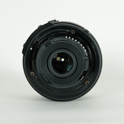 Nikon AF-S DX NIKKOR 18-55mm f3.5-5.6G VR II Nikon AF-S DX NIKKOR 18-55mm f3.5-5.6G VR II