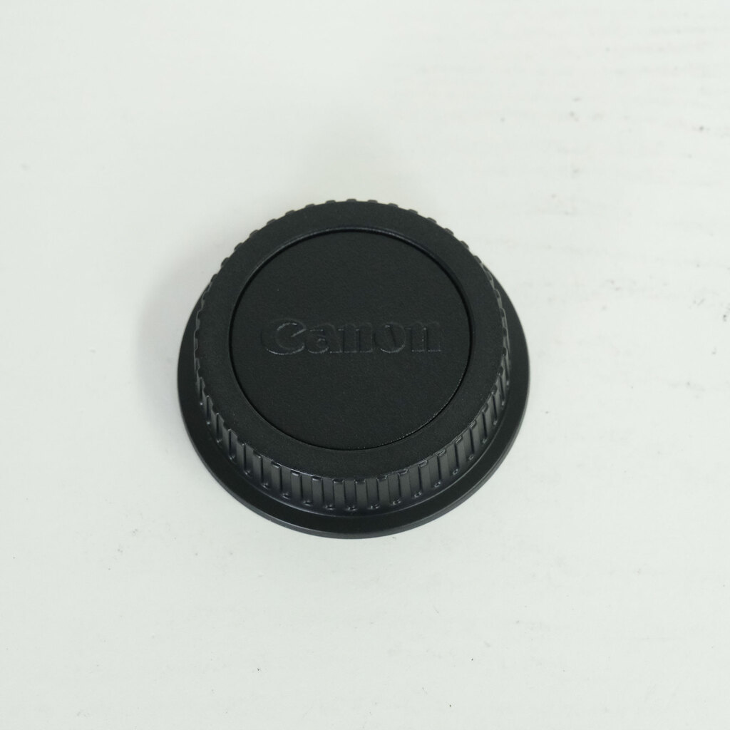 Canon EF-S18-135mm F3.5-5.6 IS USM