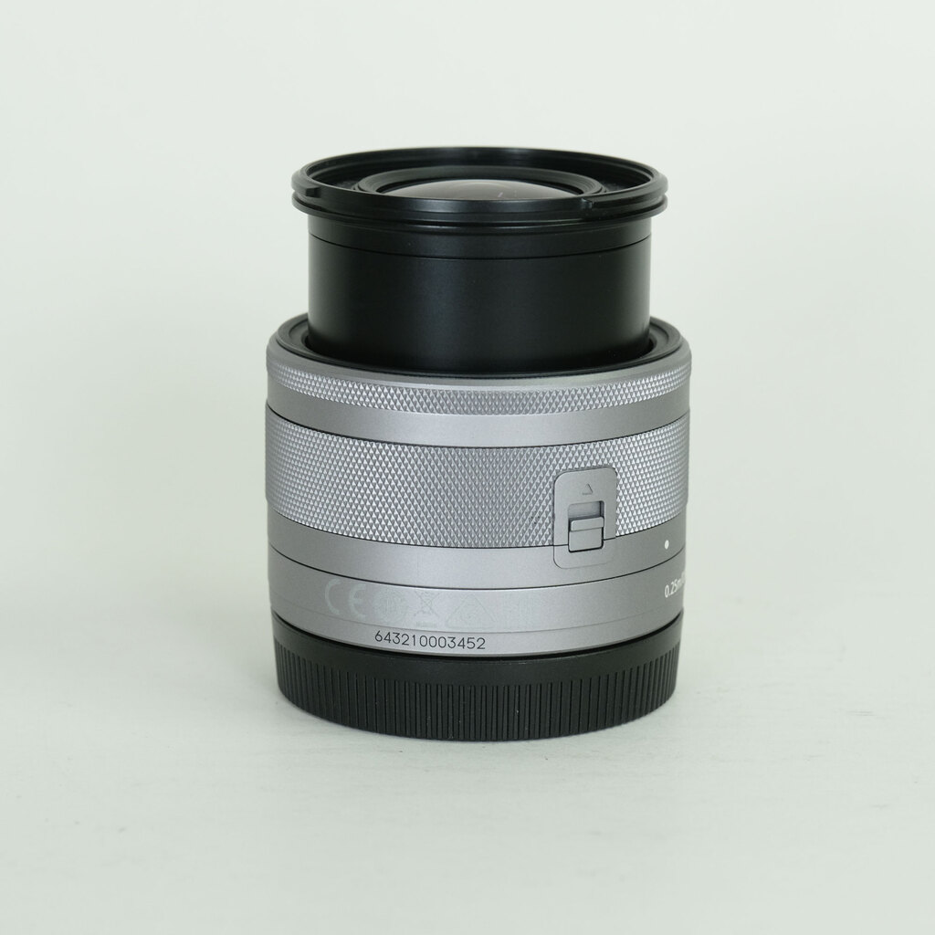 Canon EF-M15-45mm F3.5-6.3 IS STM