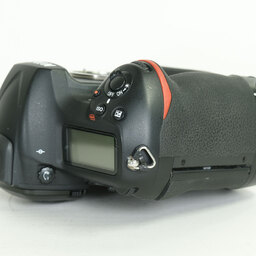 Nikon D5