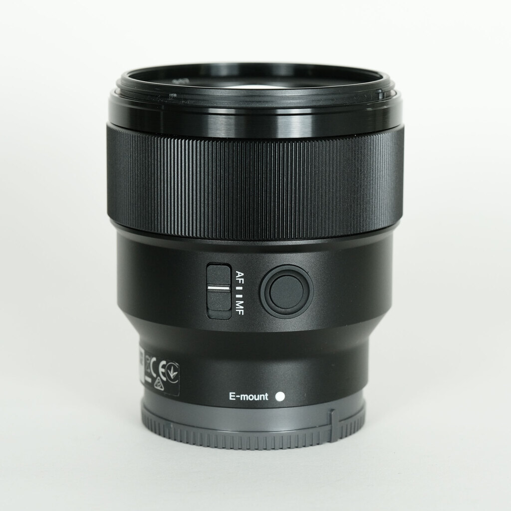 SONY FE 85mm F1.8 SEL85F18