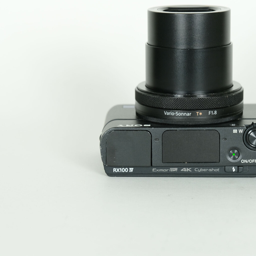 SONY Cyber-shot DSC-RX100M4 SONY Cyber-shot DSC-RX100M4