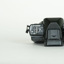 OLYMPUS OM-D E-M10 Mark II