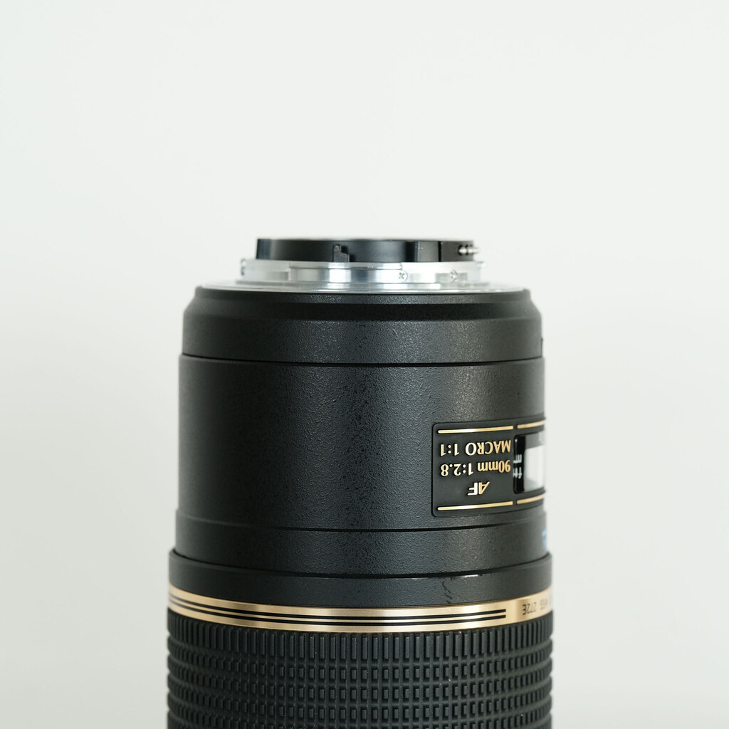 TAMRON SP 90mm F2.8 Di Macro 1:1/Model 272ENII(ニコンF用モーター内蔵) TAMRON SP 90mm F2.8 Di Macro 1:1/Model 272ENII(ニコンF用モーター内蔵)