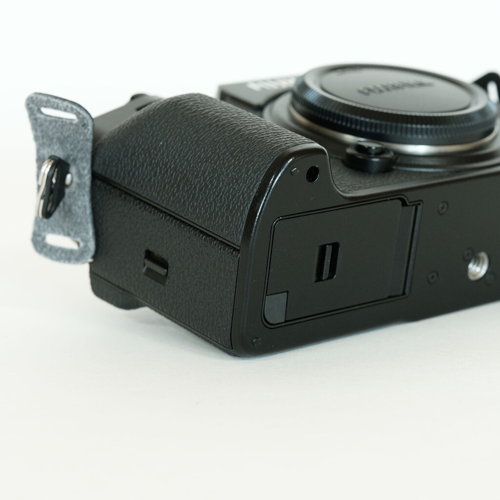 FUJIFILM X-T4 FUJIFILM X-T4