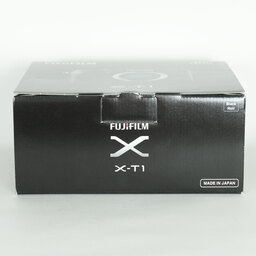 FUJIFILM X-T1