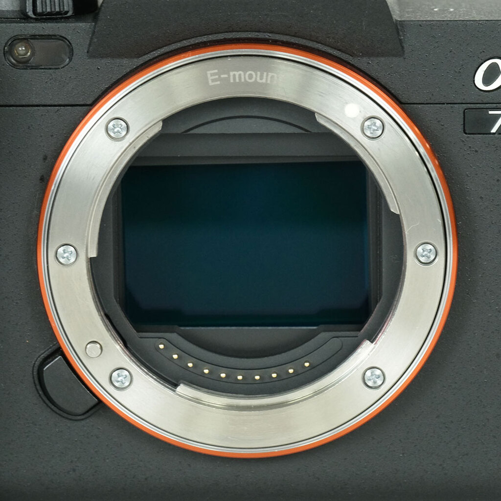 SONY α7 IV（ILCE-7M4）の出品 | ONE SCENE（ワンシーン）