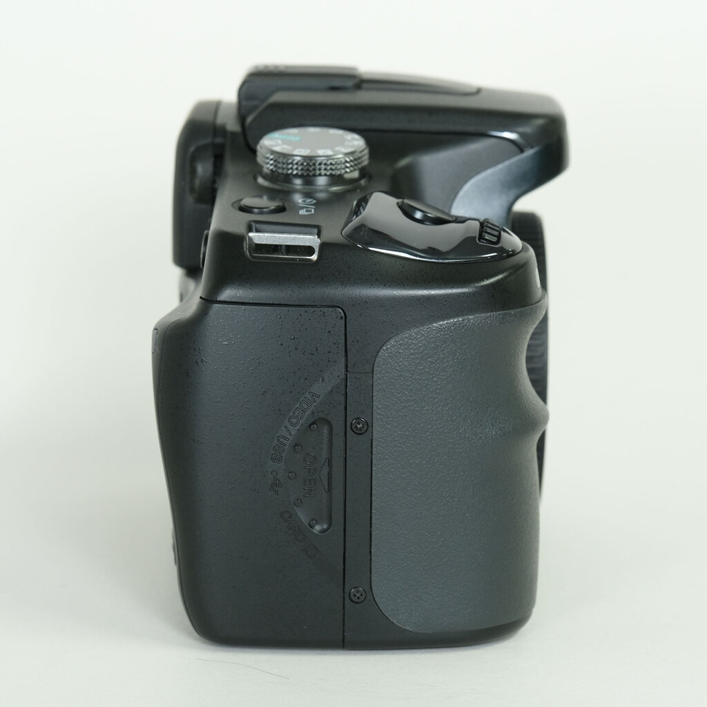 SONY ��100 �u���b�N�{�f�B