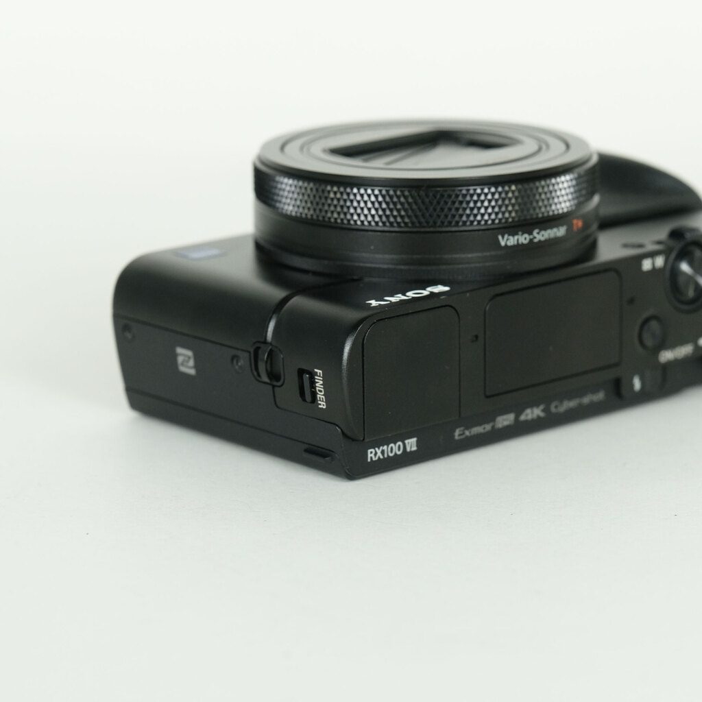 SONY Cyber-shot DSC-RX100M7 SONY Cyber-shot DSC-RX100M7