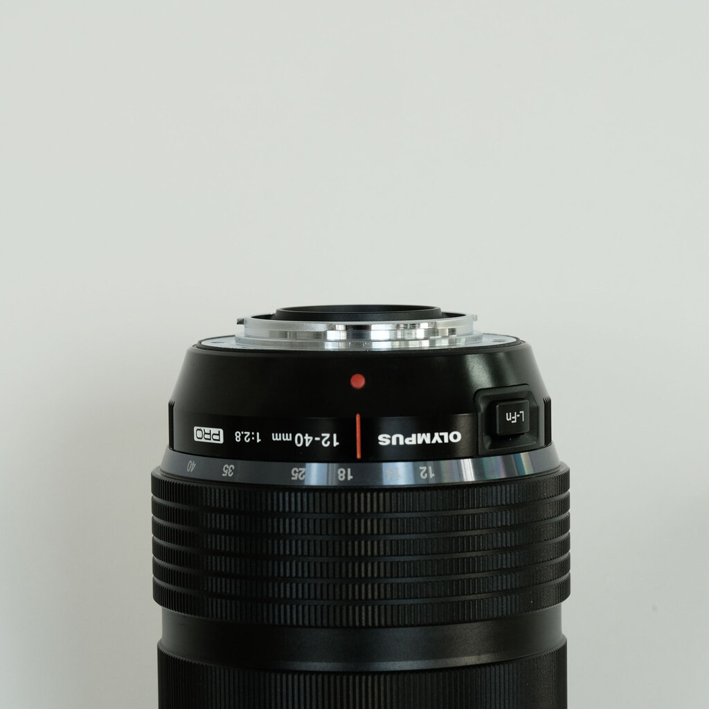 OLYMPUS M.ZUIKO DIGITAL ED 12-40mm F2.8 PRO OLYMPUS M.ZUIKO DIGITAL ED 12-40mm F2.8 PRO
