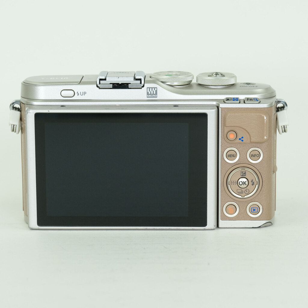 OLYMPUS PEN E-PL10