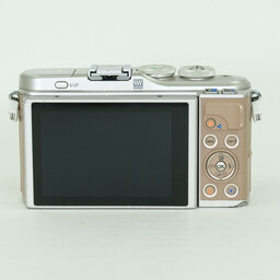 OLYMPUS PEN E-PL10