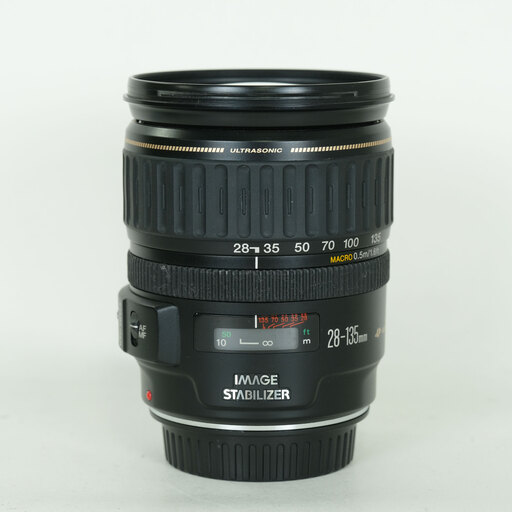 Canon EF28-135mm F3.5-5.6 IS USM