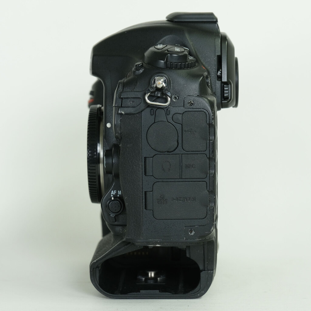 Nikon D5