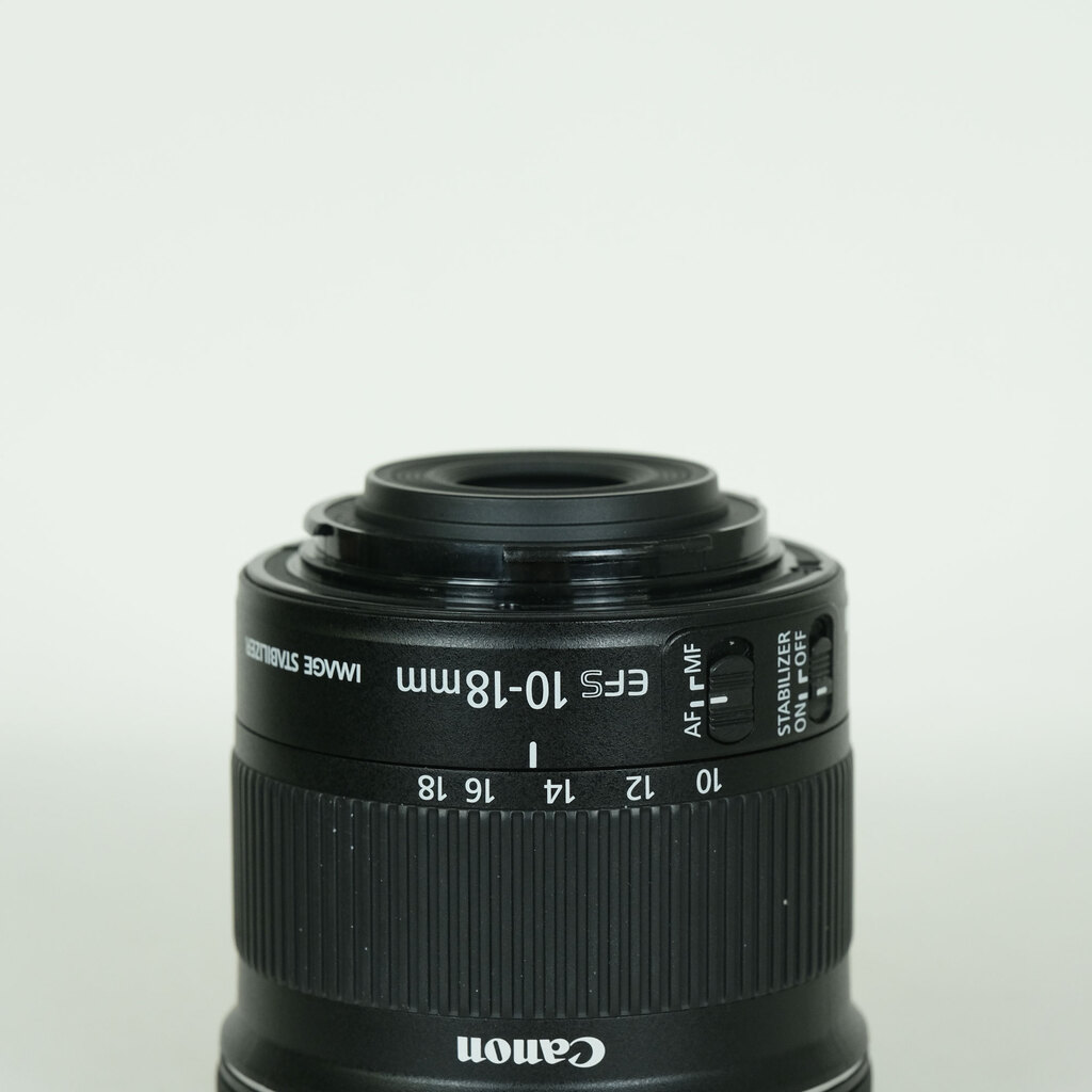 Canon EF-S10-18mm F4.5-5.6 IS STM