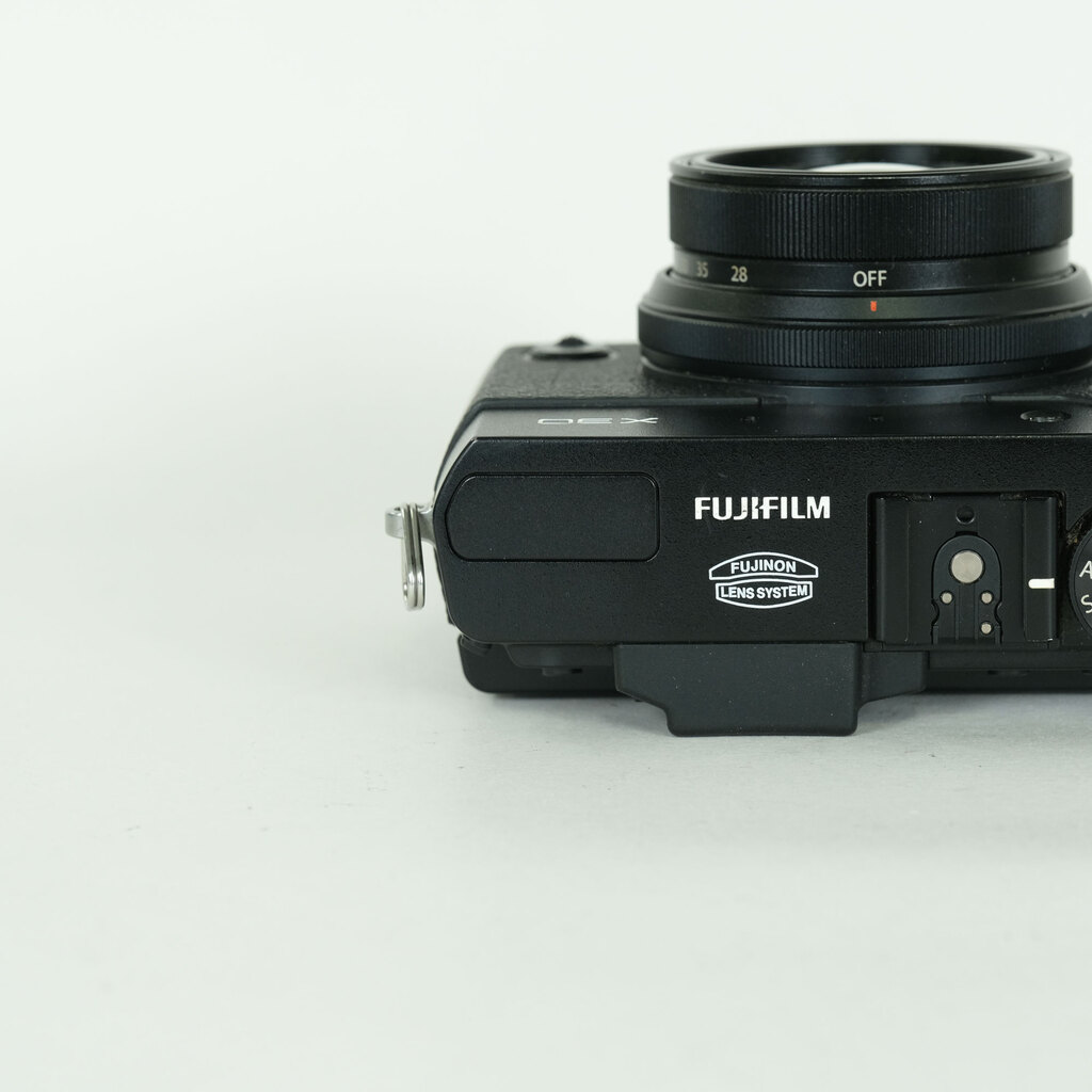 FUJIFILM X30 ブラック
