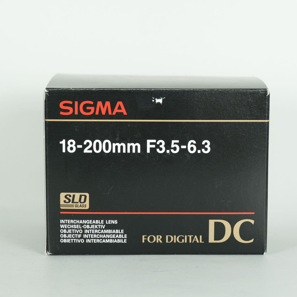 SIGMA 18-200mm F3.5-6.3 DC [キヤノンEF用]の出品 | ONE SCENE（ワン