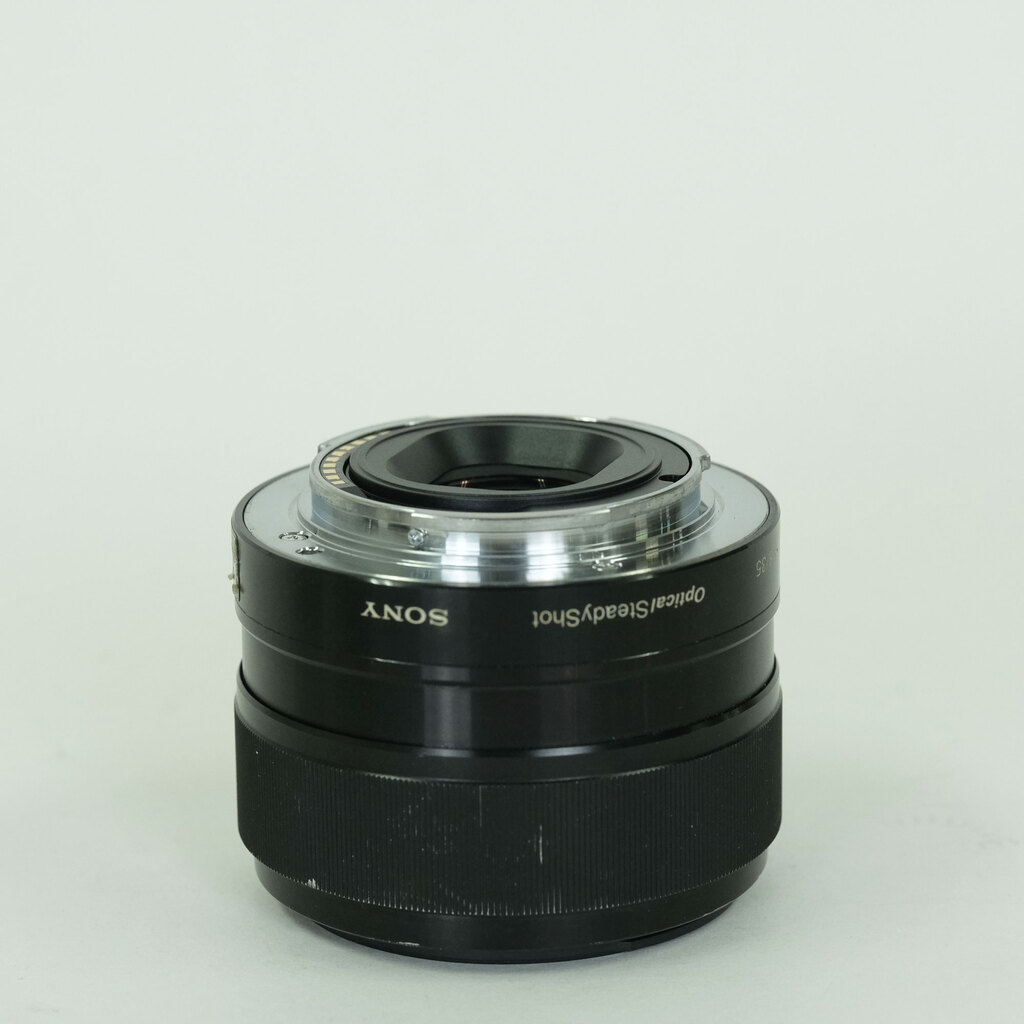 SONY E 35mm F1.8 OSS SEL35F18