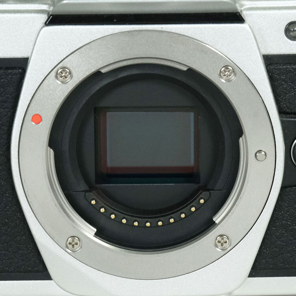 OLYMPUS OM-D E-M10 Mark II