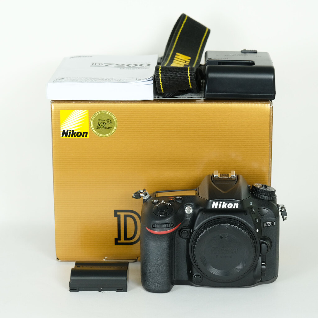 Nikon D7200