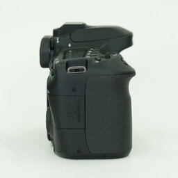 Canon EOS 80D Canon EOS 80D