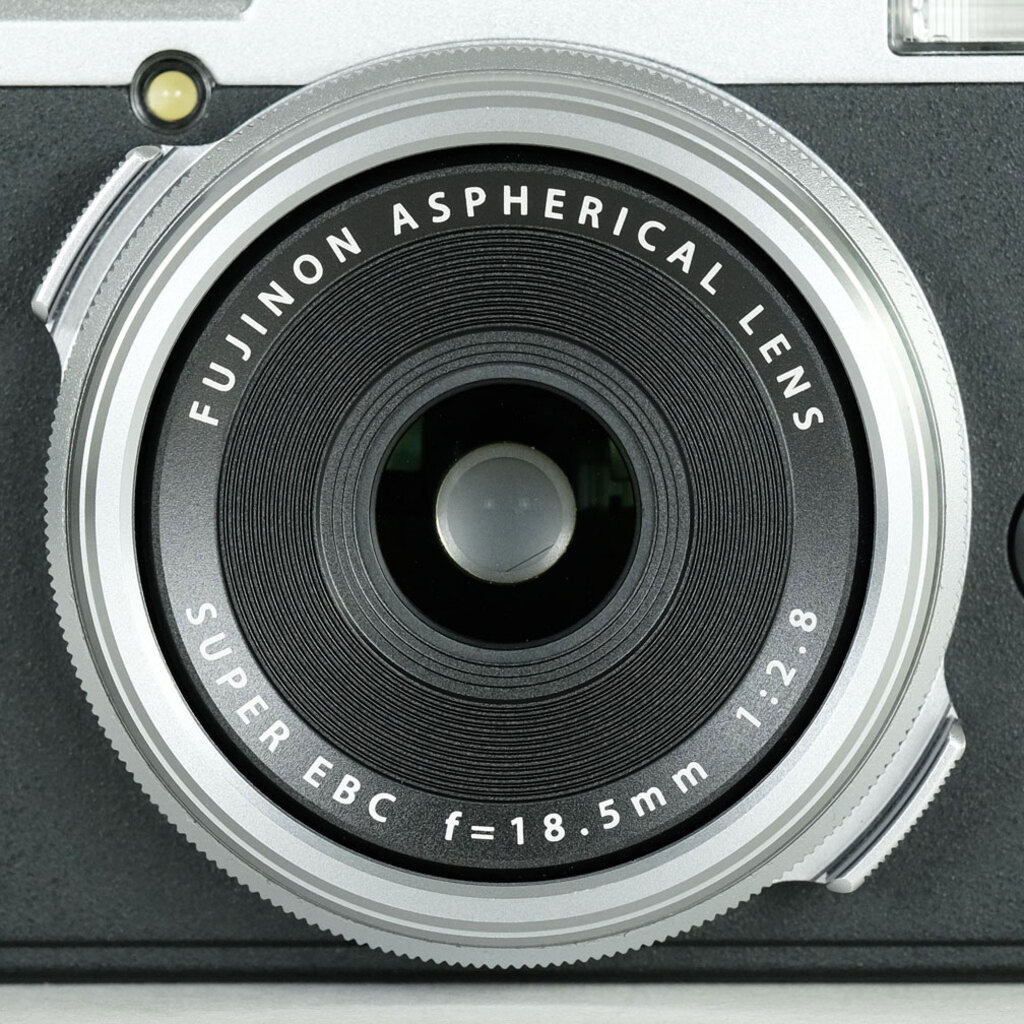 FUJIFILM X70 シルバー