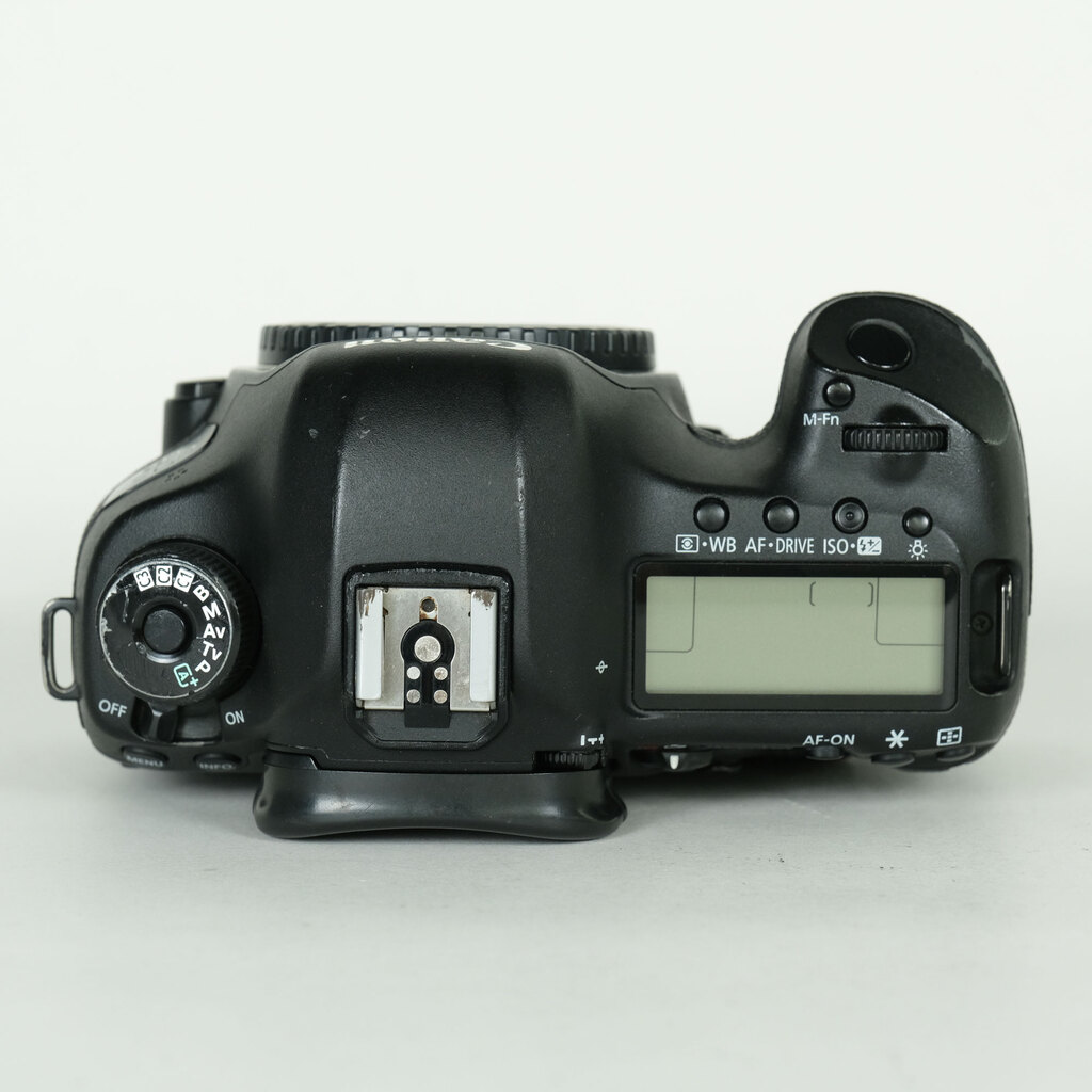 Canon EOS 5D Mark III Canon EOS 5D Mark III