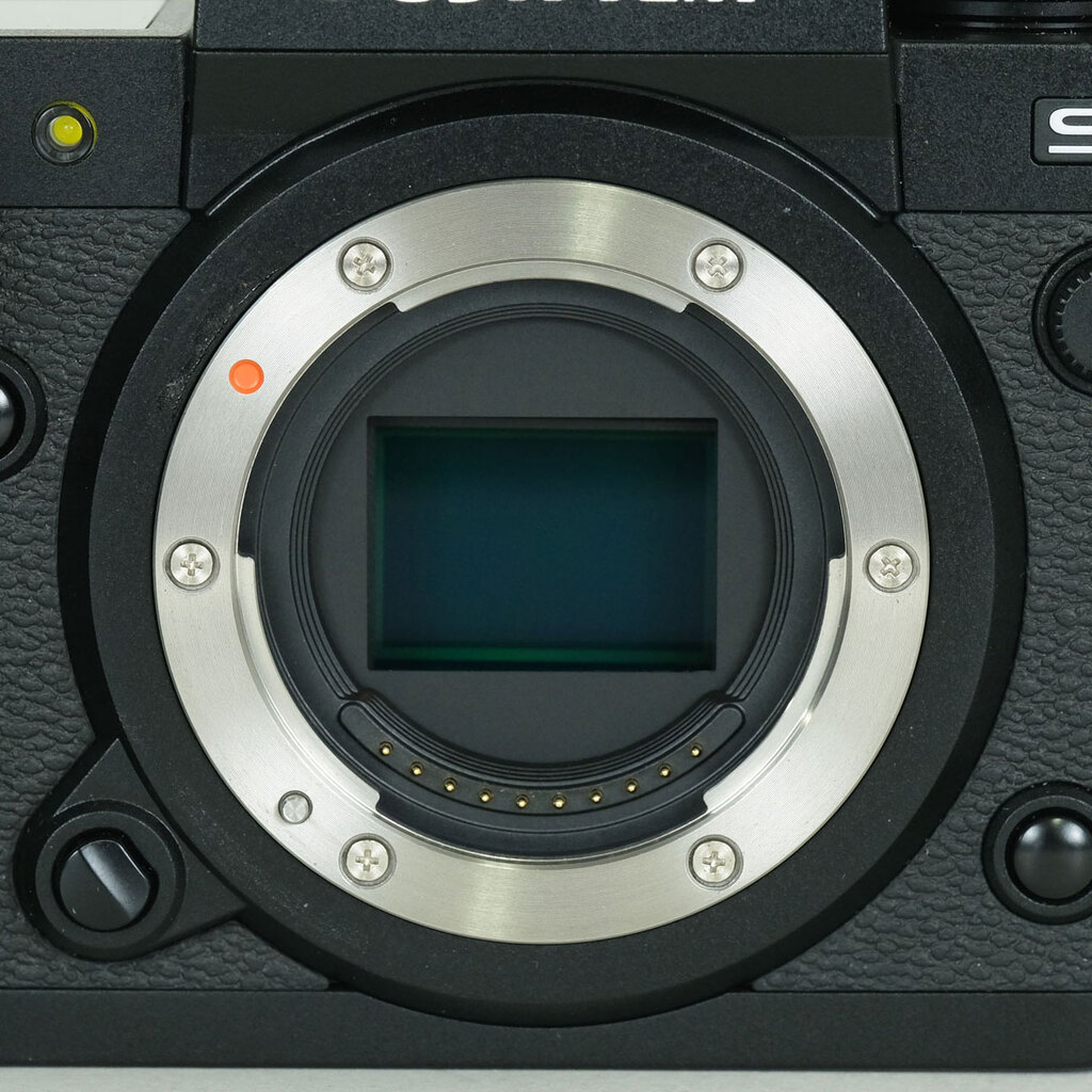 FUJIFILM X-H2S