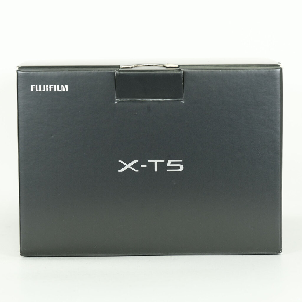 FUJIFILM X-T5 FUJIFILM X-T5