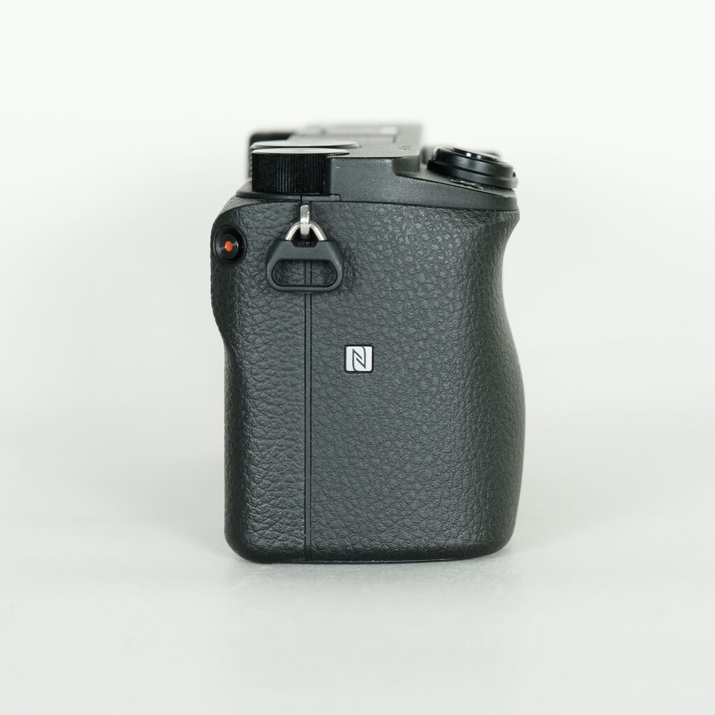 SONY α6400（ILCE-6400）