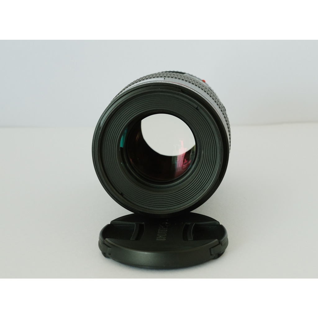Canon EF100mm F2.8Lマクロ IS USM