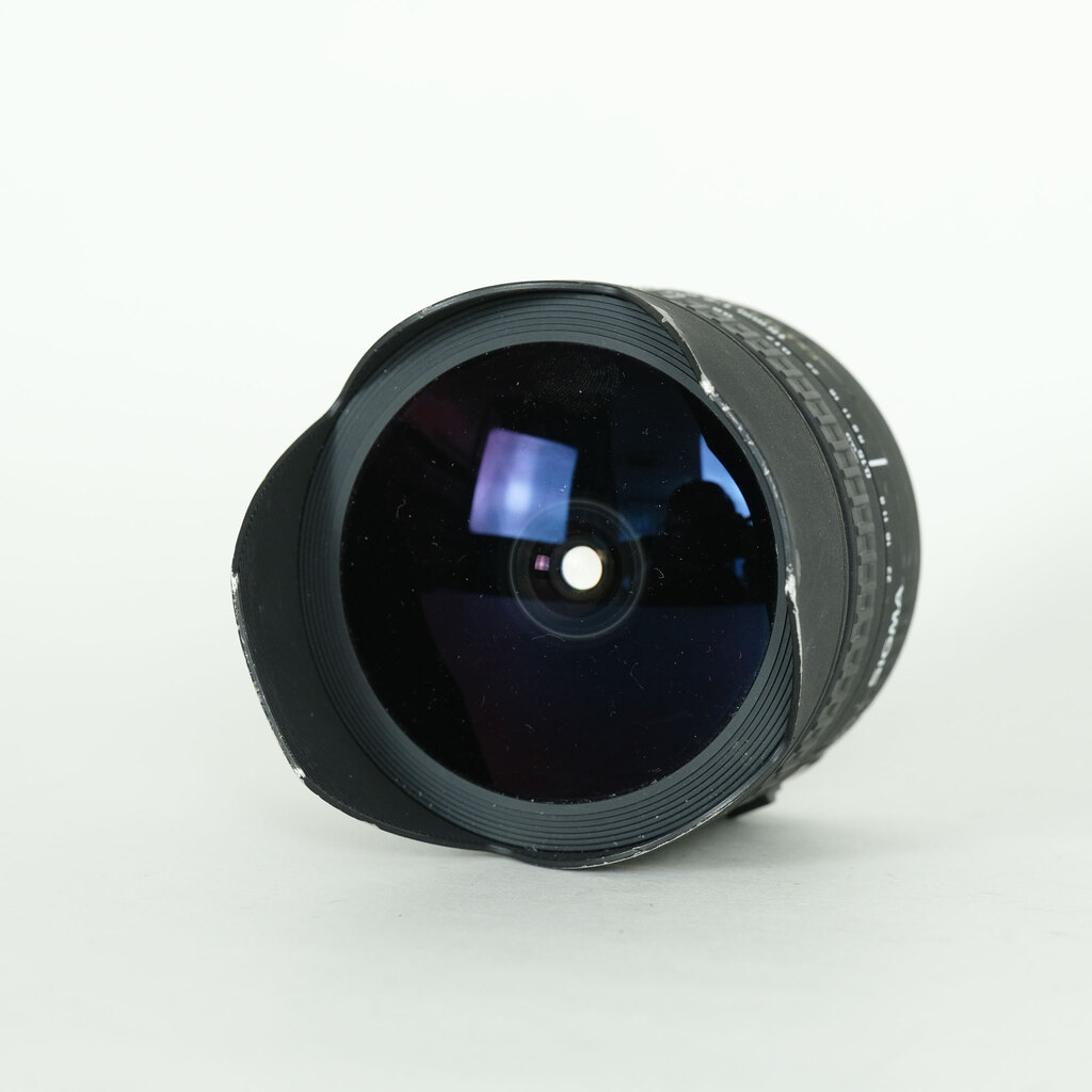 SIGMA 15mm F2.8EX DG DIAGONAL FISHEYE (キヤノンEF用) SIGMA 15mm F2.8EX DG DIAGONAL FISHEYE (キヤノンEF用)