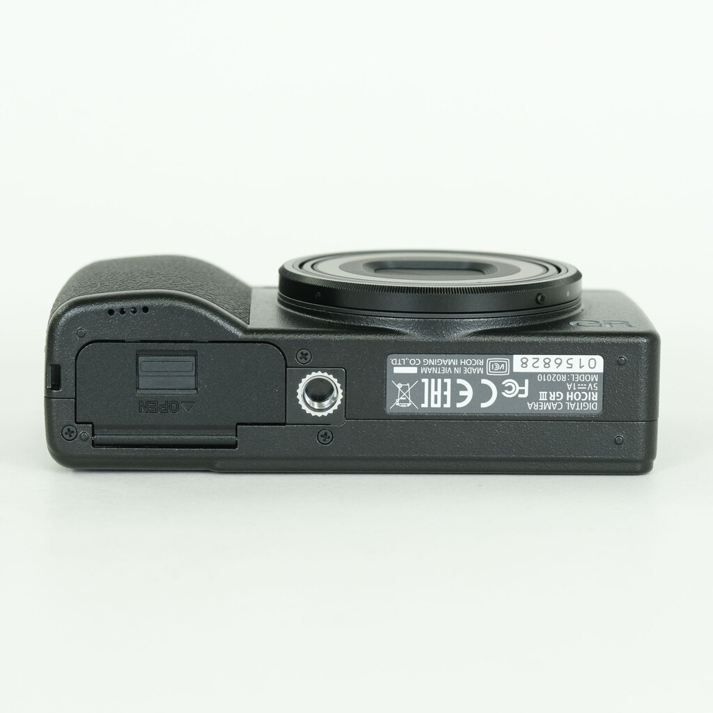 RICOH GR III RICOH GR III