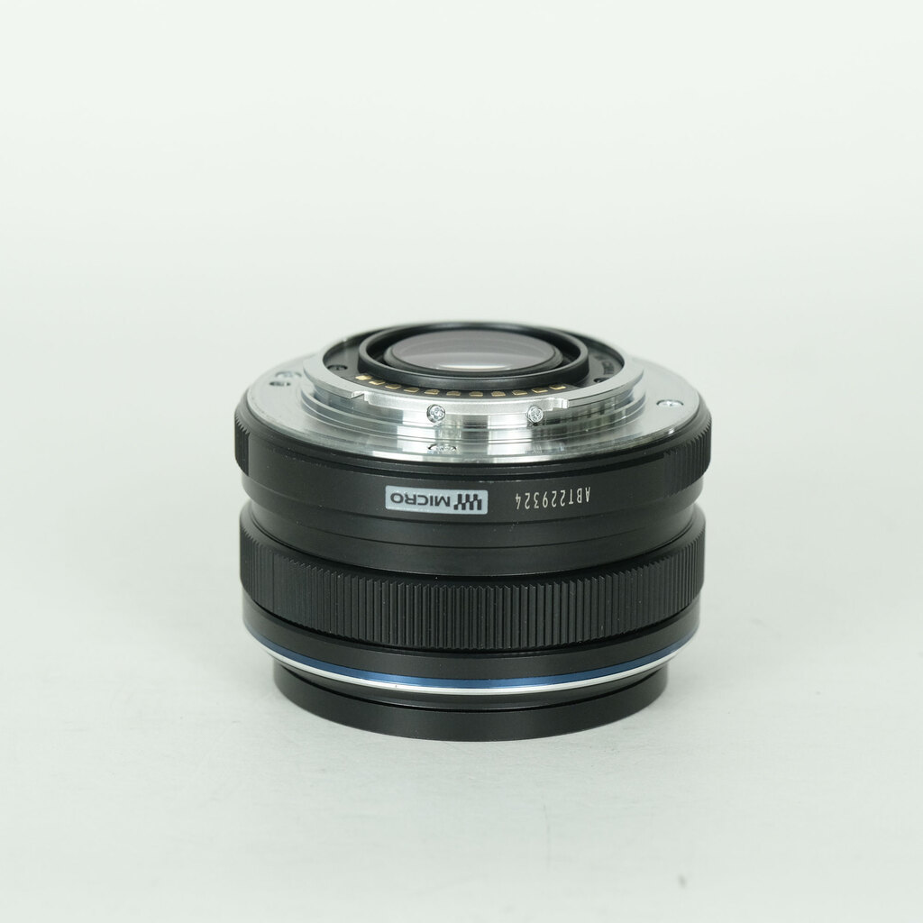 OLYMPUS M.ZUIKO DIGITAL 17mm F1.8