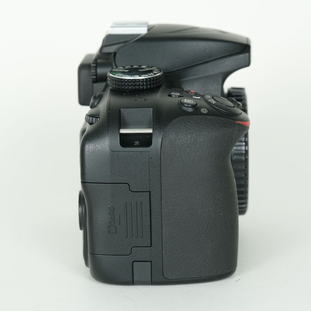 Nikon D3400