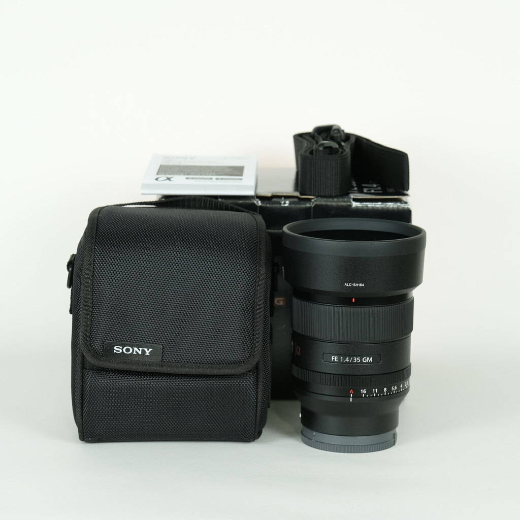 SONY FE 35mm F1.4 GM SEL35F14GMの出品 | ONE SCENE（ワンシーン）