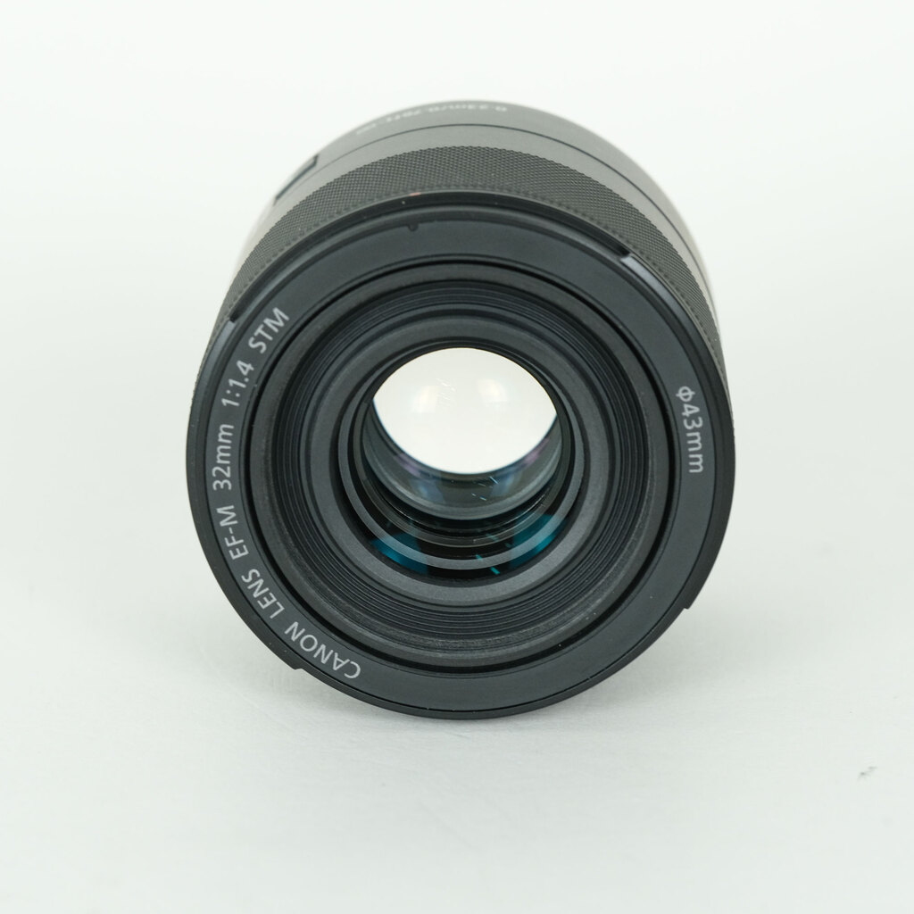 Canon EF-M32mm F1.4 STMの出品 | ONE SCENE（ワンシーン）