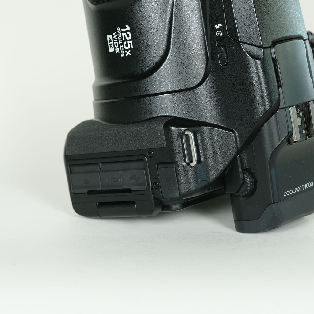Nikon COOLPIX P1000 Nikon COOLPIX P1000